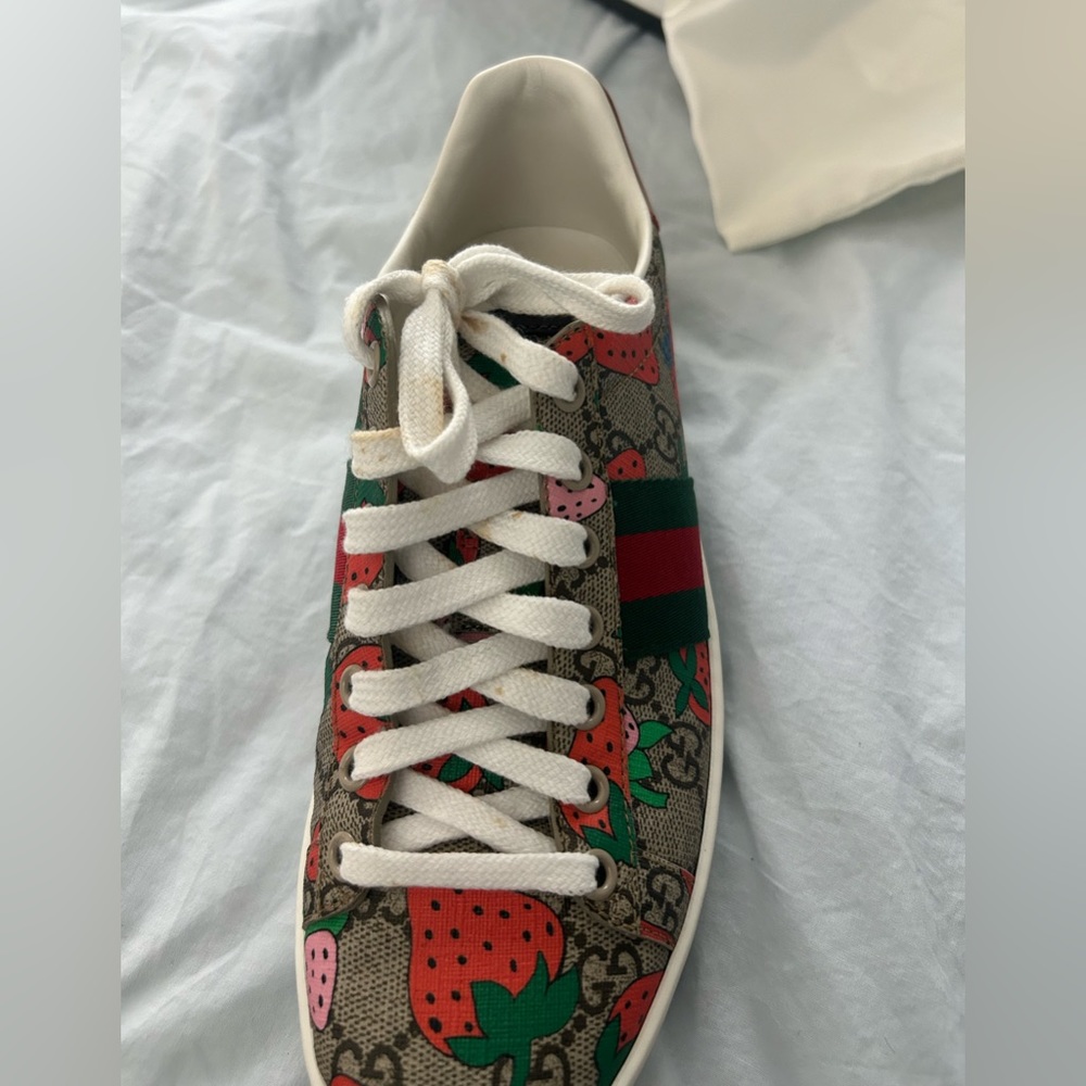Gucci sneakers
